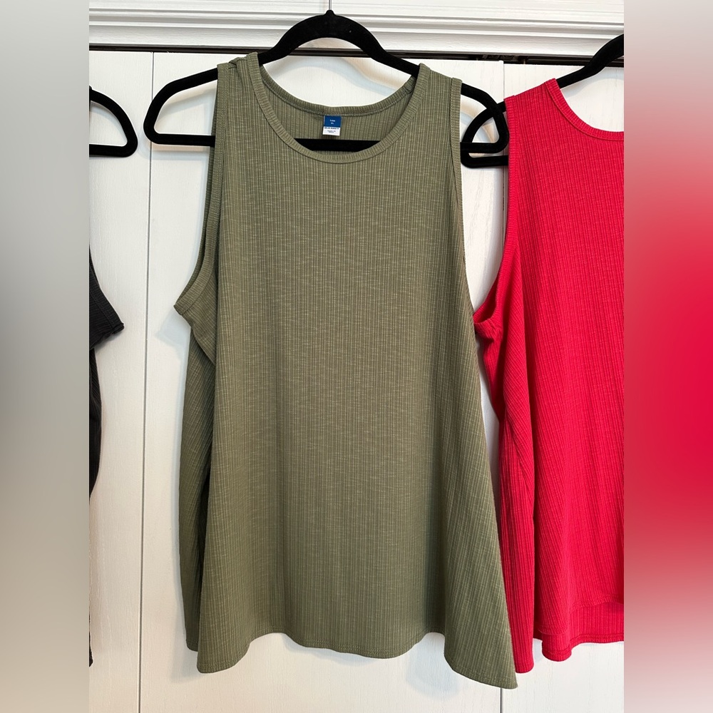 Old Navy Luxe Ribbed Tank Top